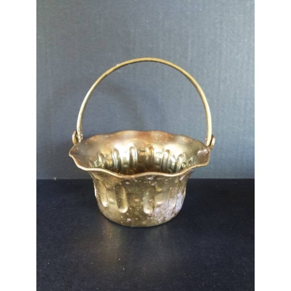 Brass Handled Basket, Vintage Planter - Picture 2 of 10